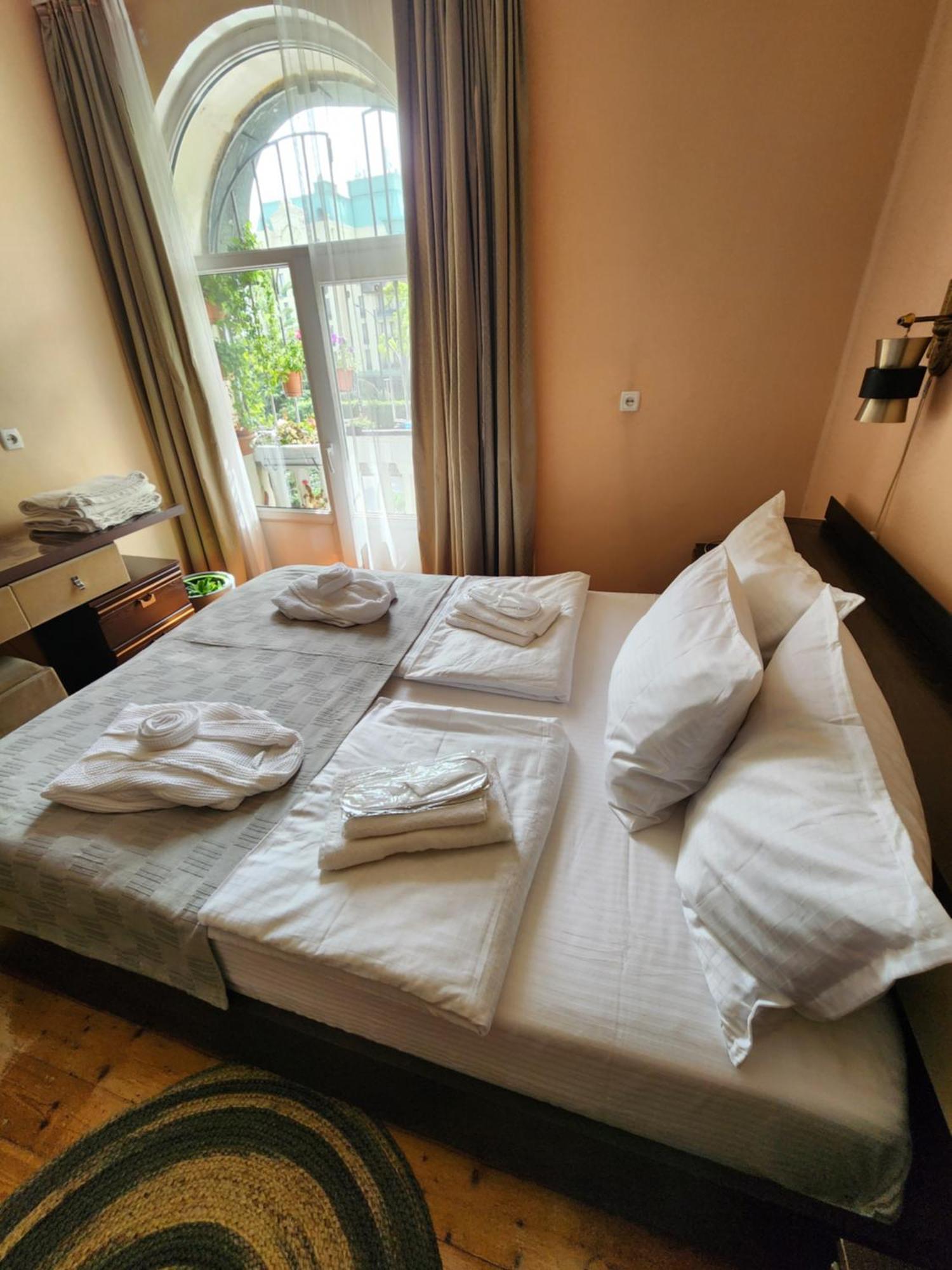 Apartment at Baratashvili 10 Tbilisi Eksteriør billede